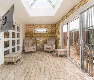 The Avenue, Hornchurch, Hornchurch, RM12 - Photo 4