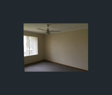 Charming 3-Bedroom Home in the Heart of Smithfield - Photo 4