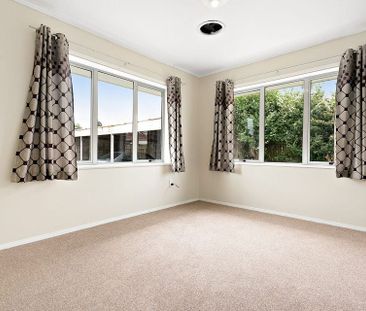 Ready to move in-nearly new renovated unit - Photo 1