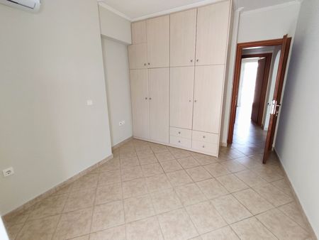 Διαμέρισμα για ενοικίαση Αγία Σοφία - Μανιάτικα (Ταμπούρια – Αγία Σοφία) - Photo 3