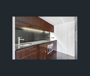 One Bedroom Apartment With Carspace In Popular REX Building - Photo 3