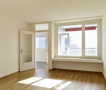 Ihre Wohnung in Wettingens bekannten Hochhäusern - Photo 1