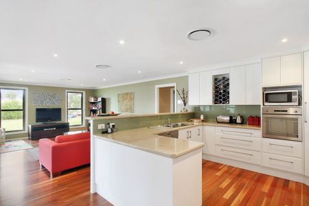 30 Semillon Drive, Tamworth - Photo 2