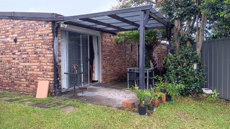 Broadbeach Waters - Photo 5