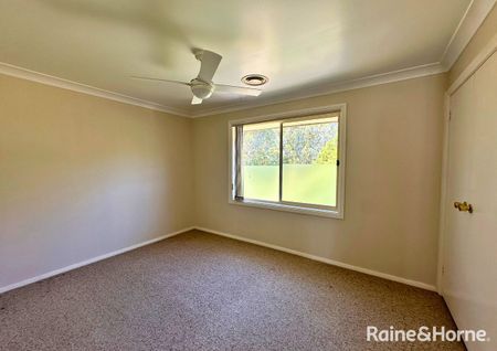 Spacious Home with Leafy Outlook - Photo 4