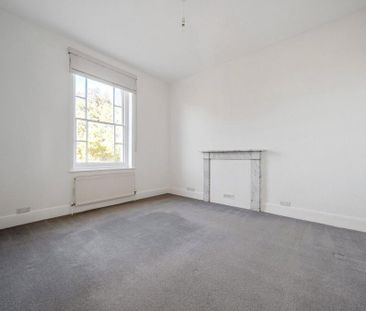 4 bedroom detached house to rent - Photo 3