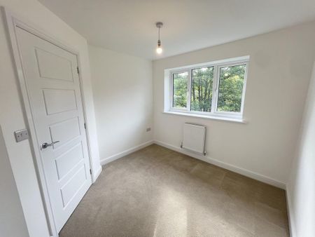 4 bedroom detached house to rent - Photo 5