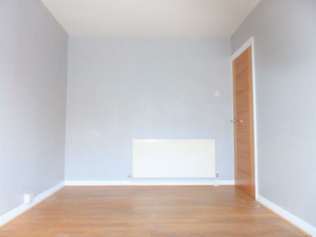 2 bedroom - Photo 2