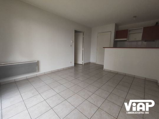 T2 DE 36 m² PROCHE PLACE DES CARMES - Photo 1