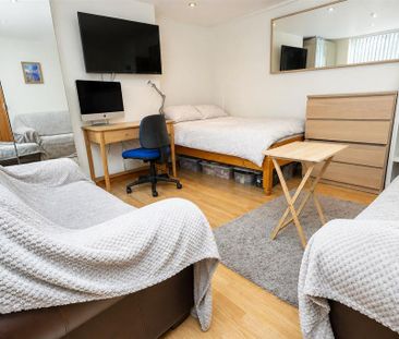 8 bedroom house to rent - Photo 6