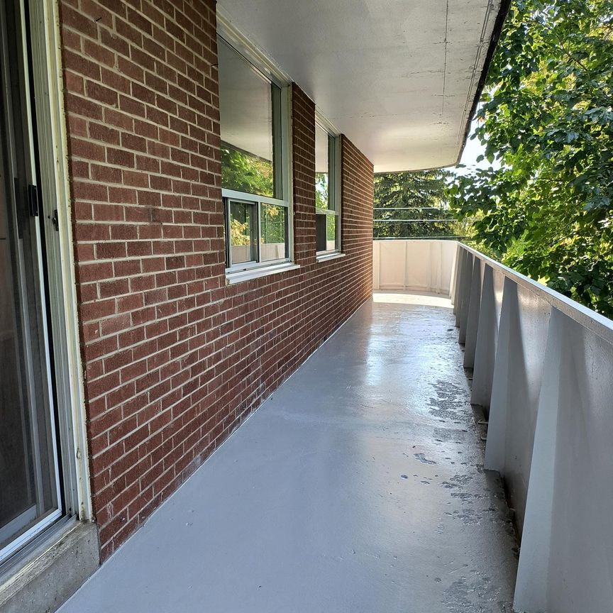 920 Colborne Apartments - Photo 1