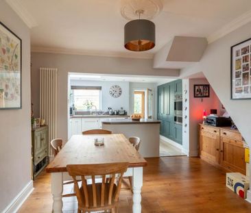 3 bedroom terraced house to rent - Photo 4