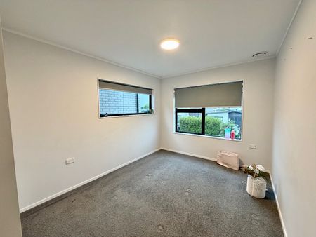99 Battalion Drive, Papakura, Auckland - Photo 3