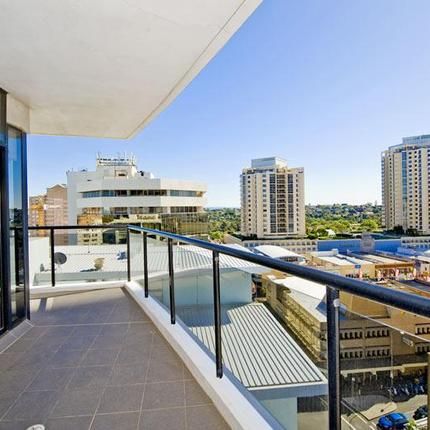 Spacious Apartment In A Great Location - Photo 3