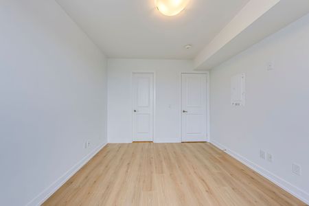 For Lease - 3066 Sixth Line Unit# 347, Oakville, Ontario - Photo 5