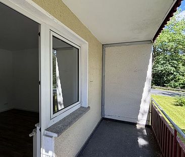 Kleine, modernisierte 3 ZKB-Wohnung mit Balkon - Photo 6