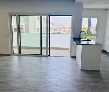 Apartamento T2 com estacionamento, Montenegro, Faro, Algarve - Photo 2