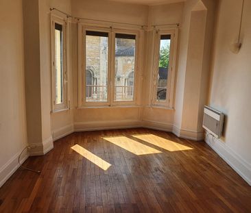 Location Appartement 2 pièces 45m² ECULLY 69130 - Photo 3