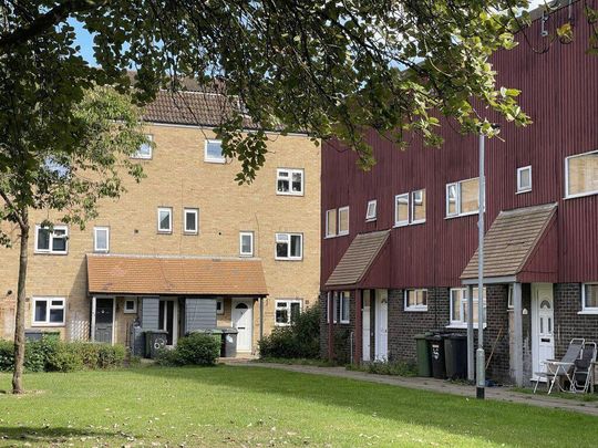 Orton Malborne - Photo 1