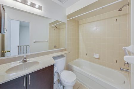 For Lease - 19 Hays Boulevard Unit# 4, Oakville, Ontario - Photo 2