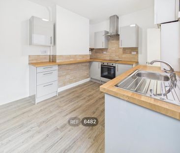 2 bedroom terraced house to rent - Photo 3