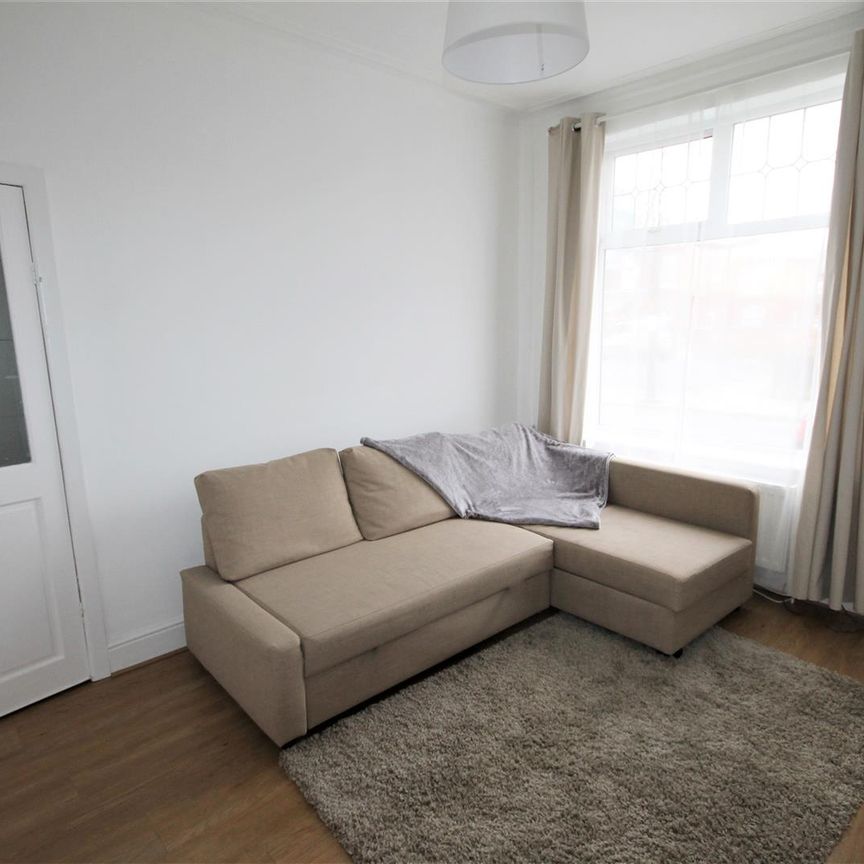 2 Bedroom House To Rent - Photo 1