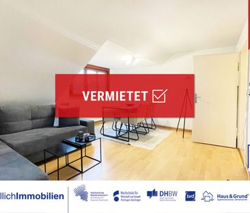 Gemütliche 3-Zimmerwohnung im Dachgeschoss mit Einbauküche. - Foto 1