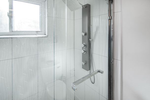 For Lease - 29 Skyridge Road, Toronto, Ontario - Photo 1