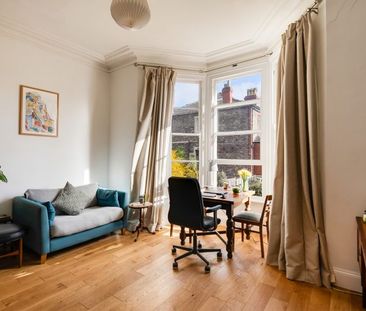 1 Bed Flat - Photo 1