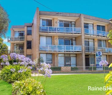 GREAT LOCATION - LOW MAINTENANCE FULLY FURNISHED UNIT - Photo 6