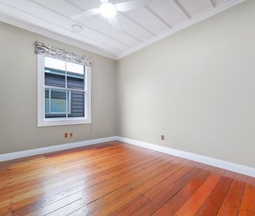 Spacious Character Home in Mt Eden village - Photo 1