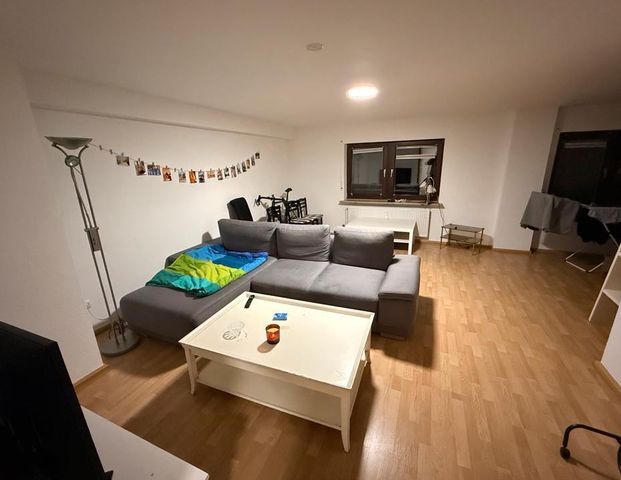 Souterrain Wohnung 54qm 1-Raum BEFRISTET BIS 30.09.2027 - Foto 1