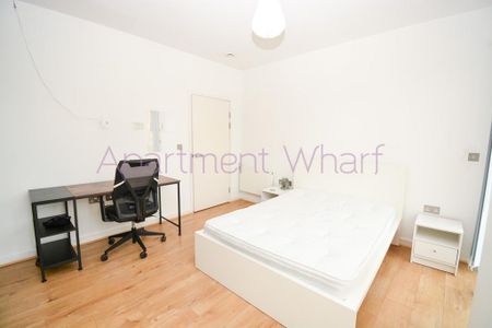 1 bedroom in a flat share to rent - Photo 4