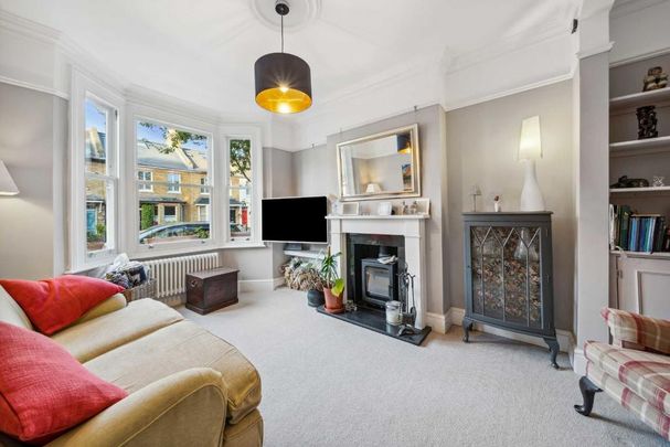4 bedroom terraced house to rent - Photo 1