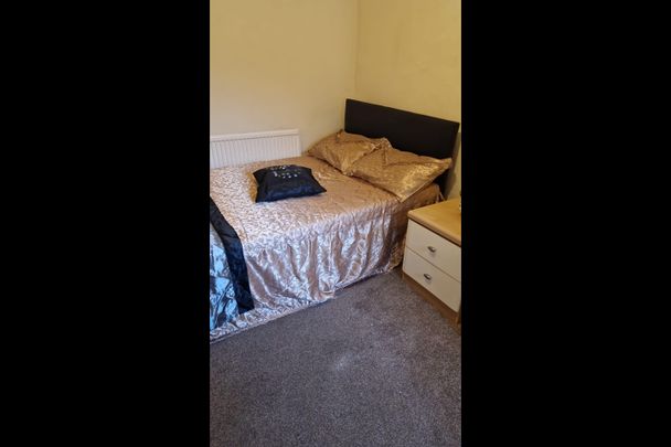 Studio Flat, Sandfield Road, CR7 - Photo 1