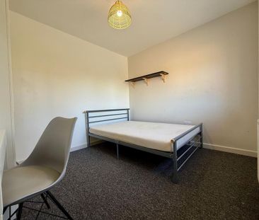 1 bedroom semi-detached house to rent - Photo 5