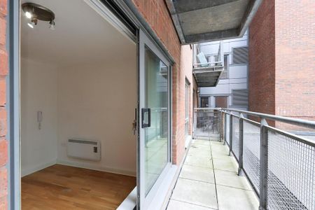 1 bedroom apartment to rent - Photo 2