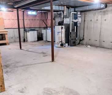 For Lease - 2315 Westoak Trail Unit# 6, Oakville, Ontario - Photo 4