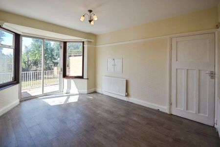 3 bedroom semi-detached house to rent - Photo 3