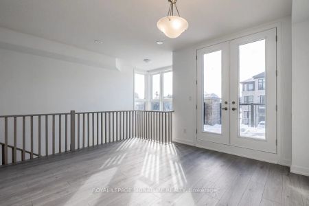 Condo Townhouse For Lease | S9052425 - Photo 3