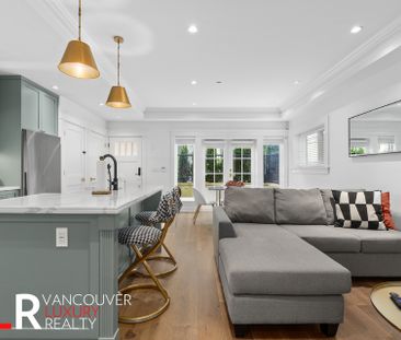 Townhouse in Vancouver West Side, BC - Photo 1