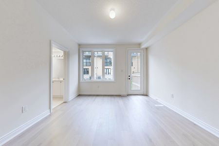 For Lease - 40 Tennant Circle, Vaughan, Ontario - Photo 2