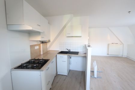 Location Appartement 2 pièces 41m² LA CHARITE SUR LOIRE 58400 - Photo 2