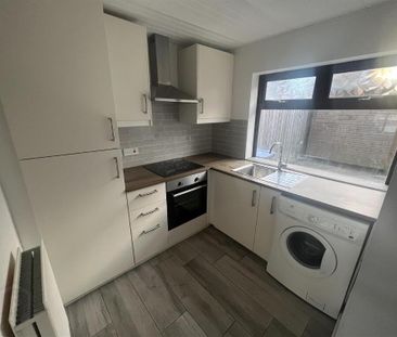 16 Dhu Varren Park, Belfast, BT13 3FH - Photo 5