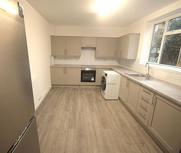 3 bedroom terraced house to rent - Photo 6