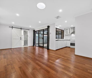 Generous Family Living in a Prime Central Location - 4 x 1.5 x 2 - Photo 1