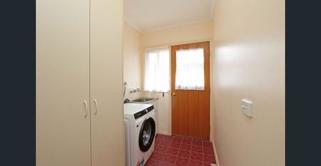 Ideal Family Home Near Mildura South Primary School - Photo 4