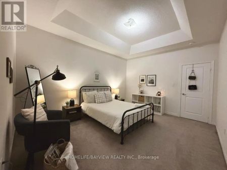 122 CORONATION ROAD - Photo 4