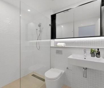 Premium Waterfront Living with Study Nook & Balcony | Rozelle Build... - Photo 1