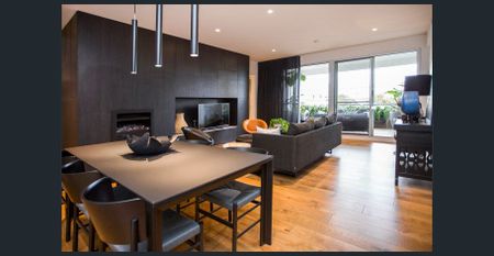 Gorgeous Penthouse Apartment - Boutique Building - Photo 5